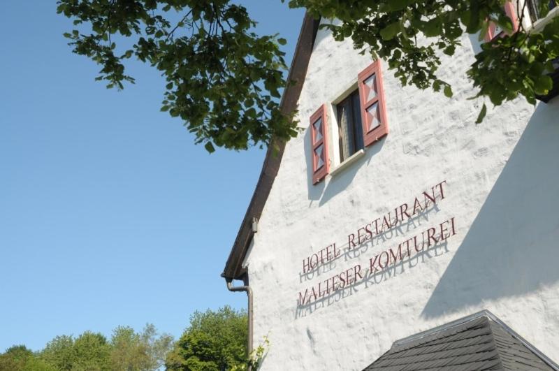 Malteser Komturei Hotel / Restaurant Bergisch Gladbach Exterior foto